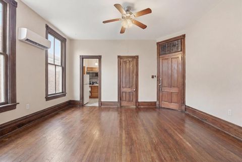 Tiny photo for 1701 Ball, Galveston, TX 77550 (MLS # 13094244)