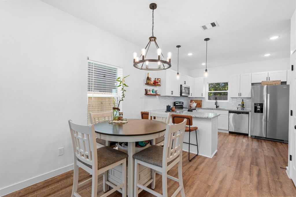 Photo of 8019 Elbert Street, Houston, TX 77028 (MLS # 52776102)
