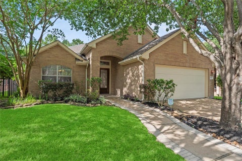 Photo of 18323 S Elizabeth Shore Loop, Cypress, TX 77433 (MLS # 51704493)