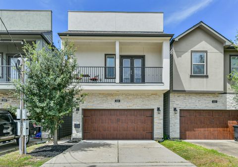 Photo of 1321 Laird Street, Houston, TX 77008 (MLS # 80866002)