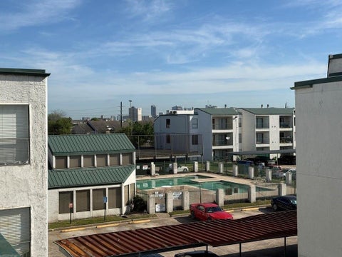 Photo of 2816 S Bartell Drive #34, Houston, TX 77054 (MLS # 95357952)