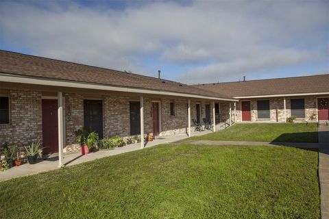 Photo of 8219 Perrin Beitel Road, San Antonio, TX 78218 (MLS # 71917852)