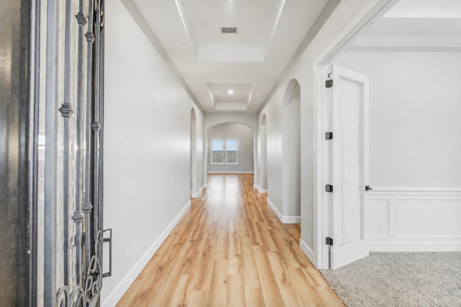 10015 Goliad Drive