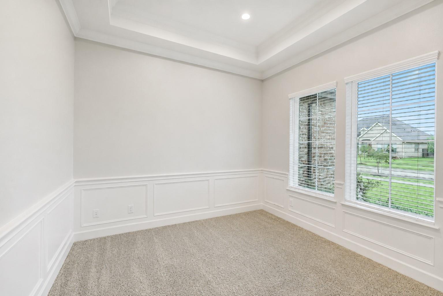 10015 Goliad Drive
