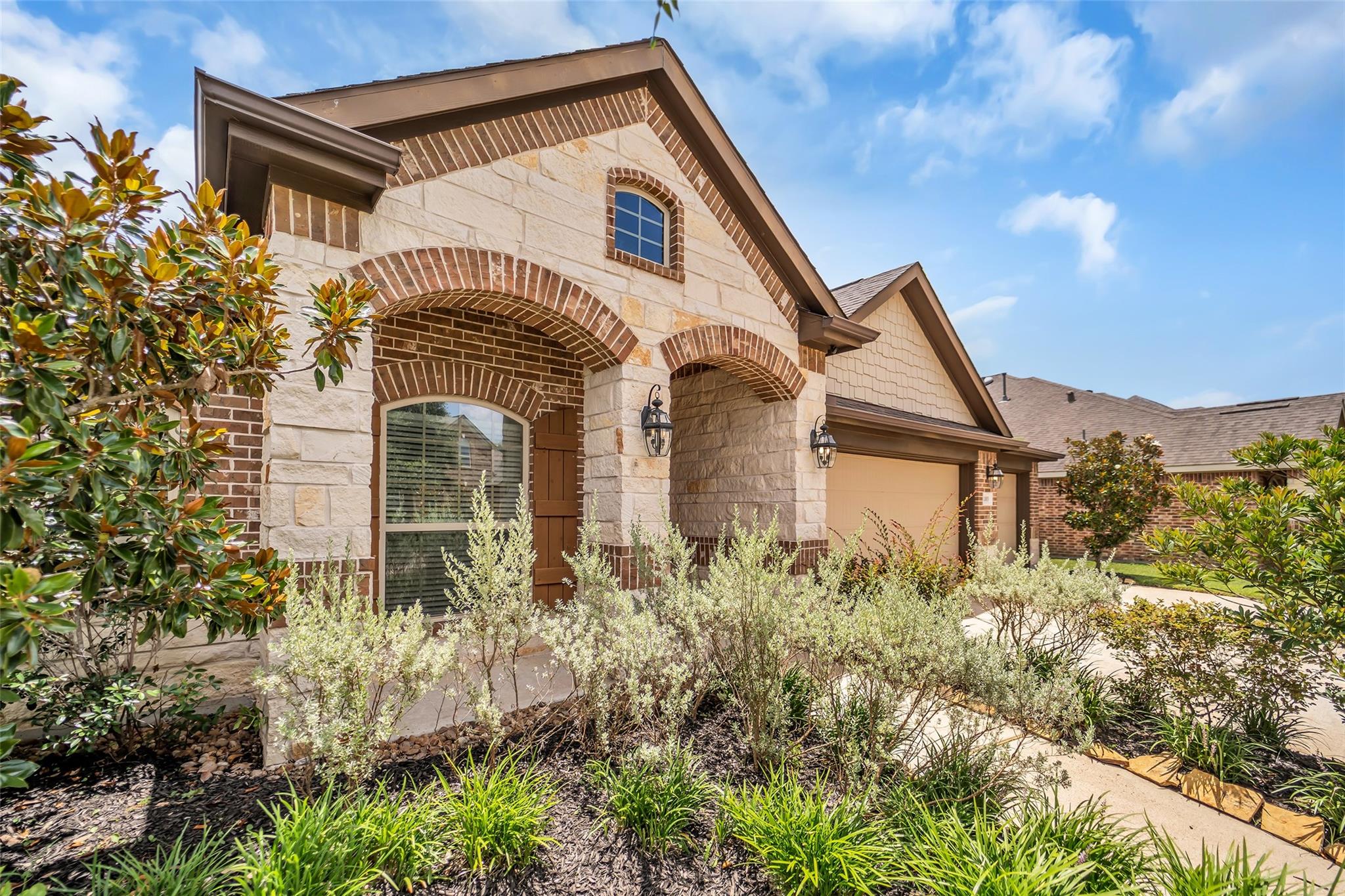 2003 Pine Ledge Road