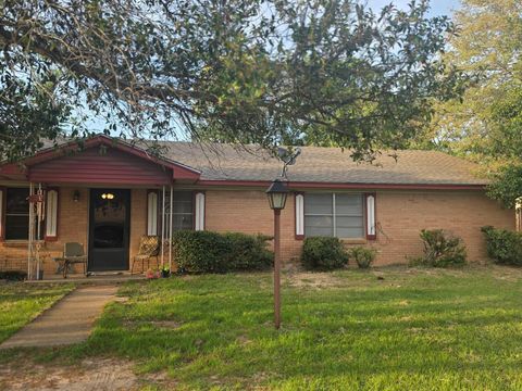 Homes For Sale - 503 Guiceland Drive<br/> Houston County, Grapeland, TX 75844