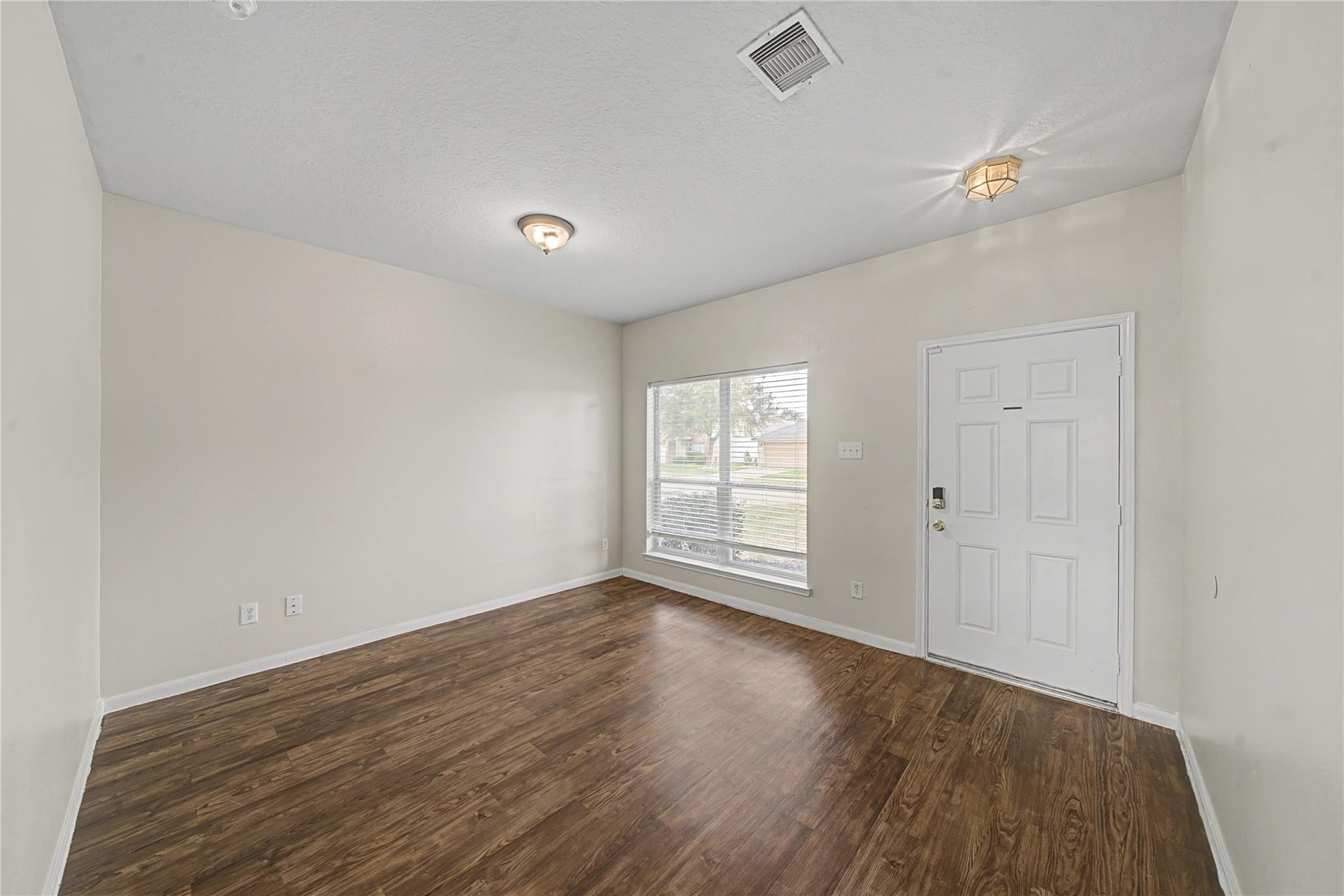 1111 Auburn View Lane