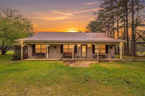 Homes For Sale - 498 County Road 459<br/> Kirbyville, TX 75956