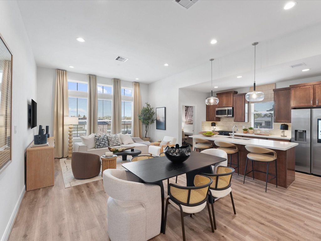 Photo of 9217 Washington Heights Street St, Houston, TX 77063 (MLS # 68657126)