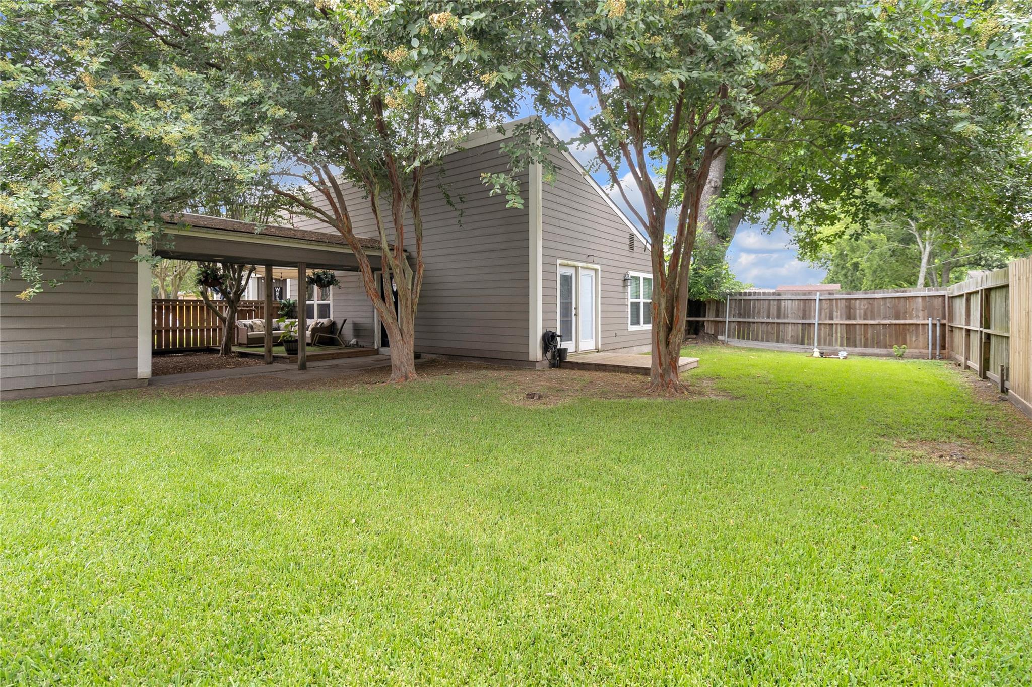 1217 Ivy Avenue