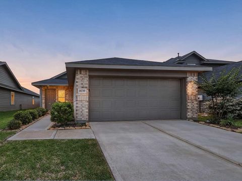 Photo of 18739 Mercer Falls Drive, Hockley, TX 77447 (MLS # 39070530)