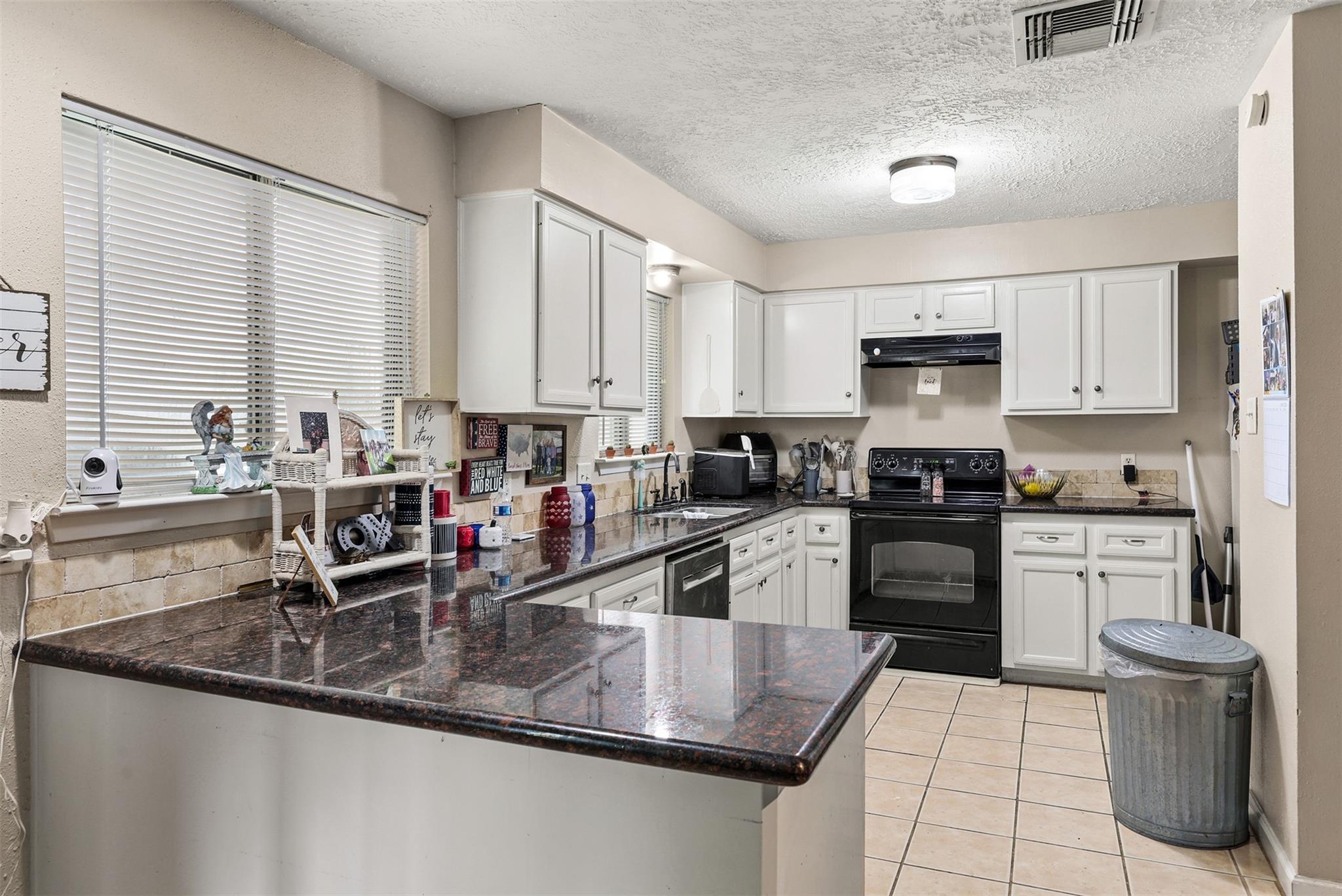 9838 Rocky Hollow Road