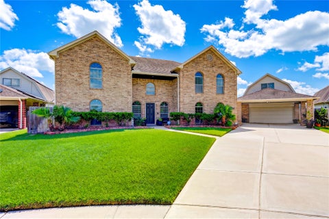 Homes For Sale - 6627 Marble Falls Lane<br/> Manvel, TX 77578