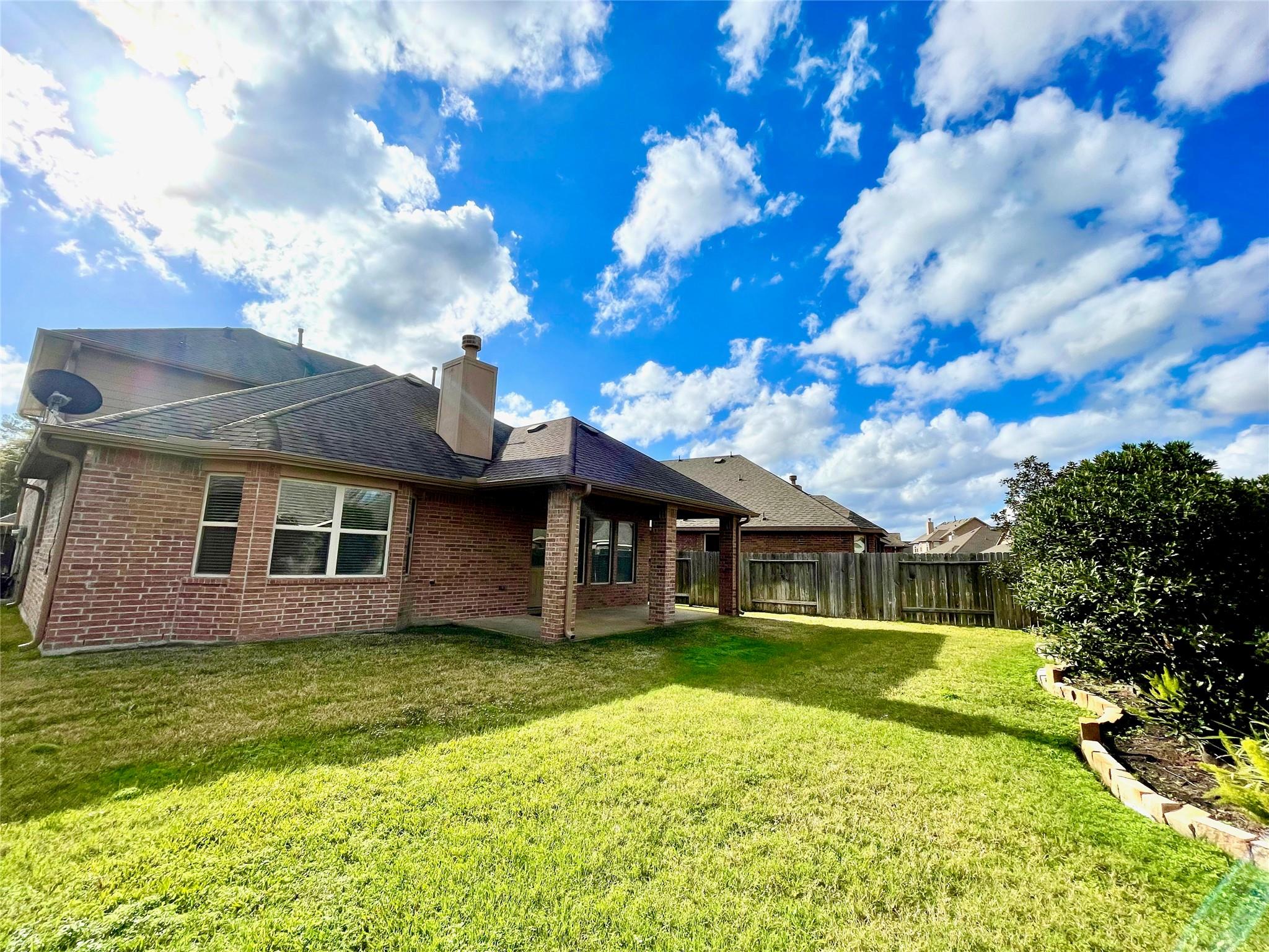 5502 Claymore Meadow Lane