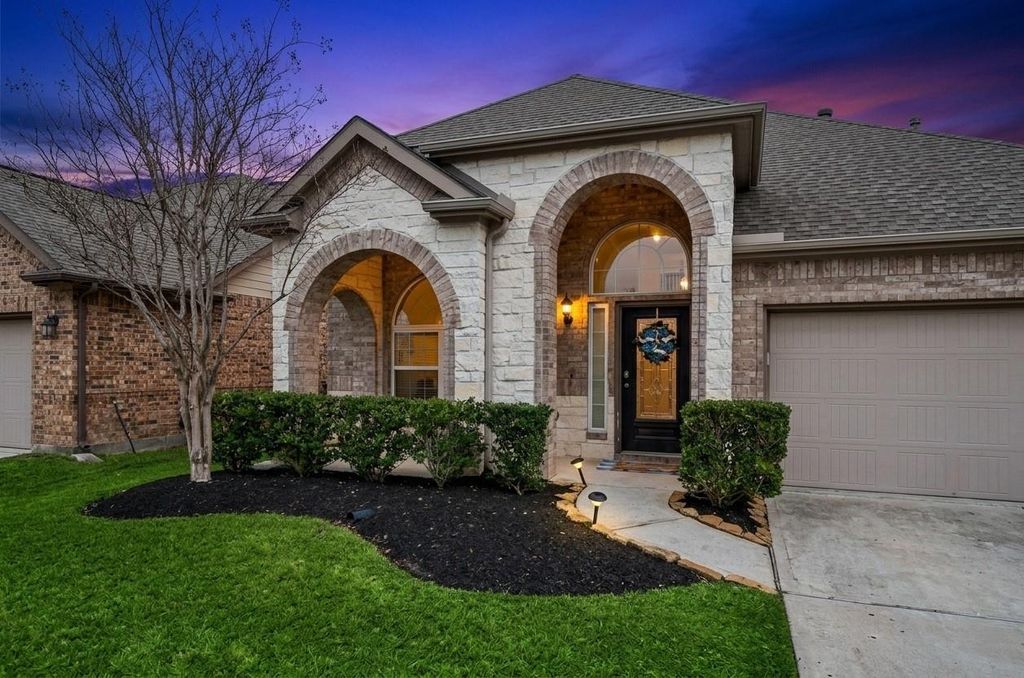 Photo of 21335 Shadbush Avenue, Porter, TX 77365 (MLS # 83609883)