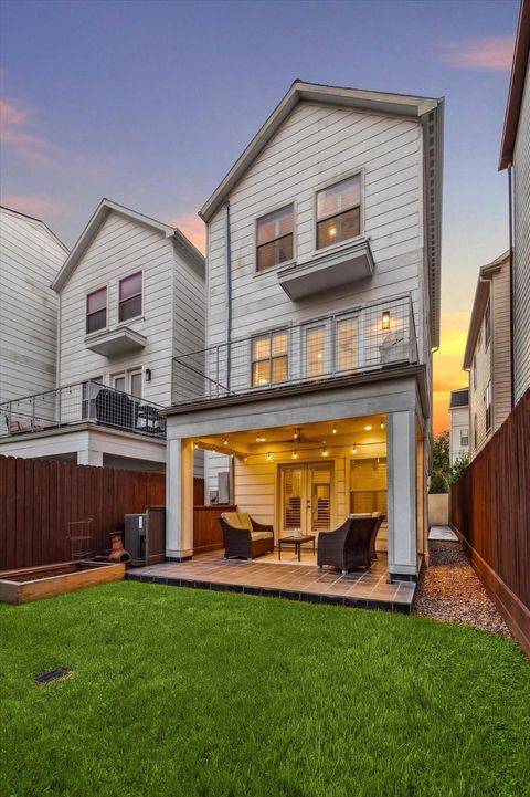 1702 Utah Street B Houston TX 77007