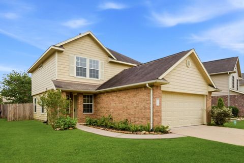 Photo of 12563 Chiswick Road, Houston, TX 77047 (MLS # 67420598)