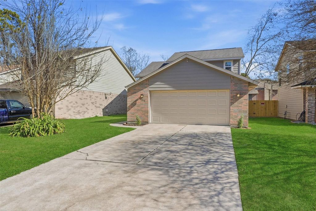 Photo of 16618 Shrub Oak Drive, Humble, TX 77396 (MLS # 33291314)