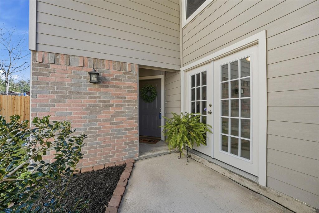 Photo of 16618 Shrub Oak Drive, Humble, TX 77396 (MLS # 33291314)