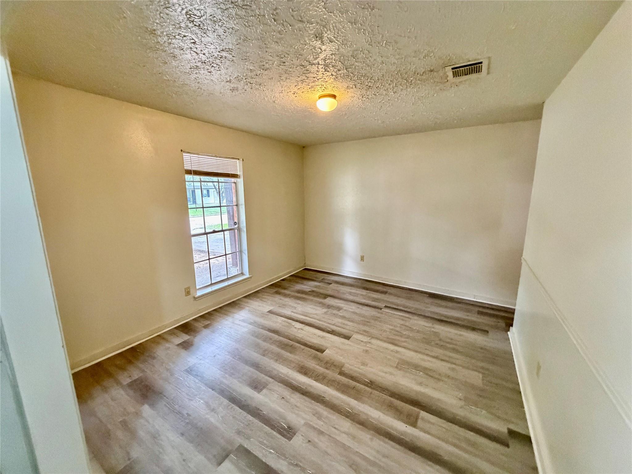 5015 Glendower Drive