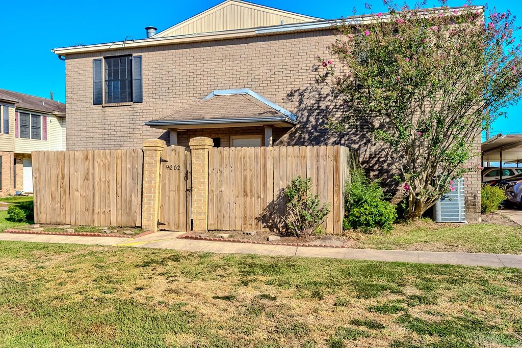 Photo of 9202 Glen Meadow Lane, Beaumont, TX 77706 (MLS # 36064982)