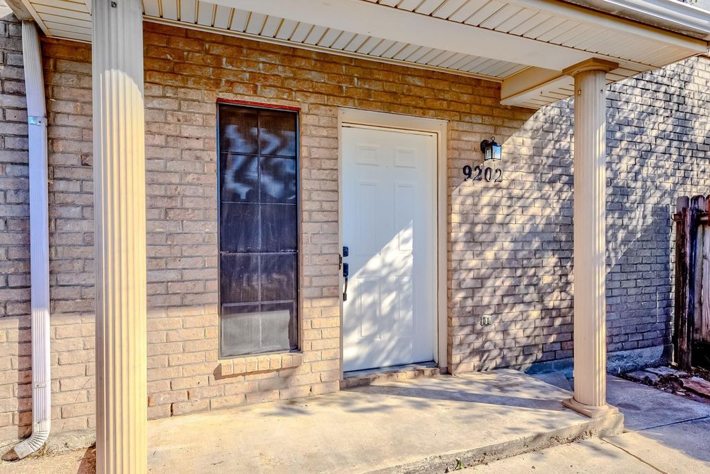 Photo of 9202 Glen Meadow Lane, Beaumont, TX 77706 (MLS # 36064982)