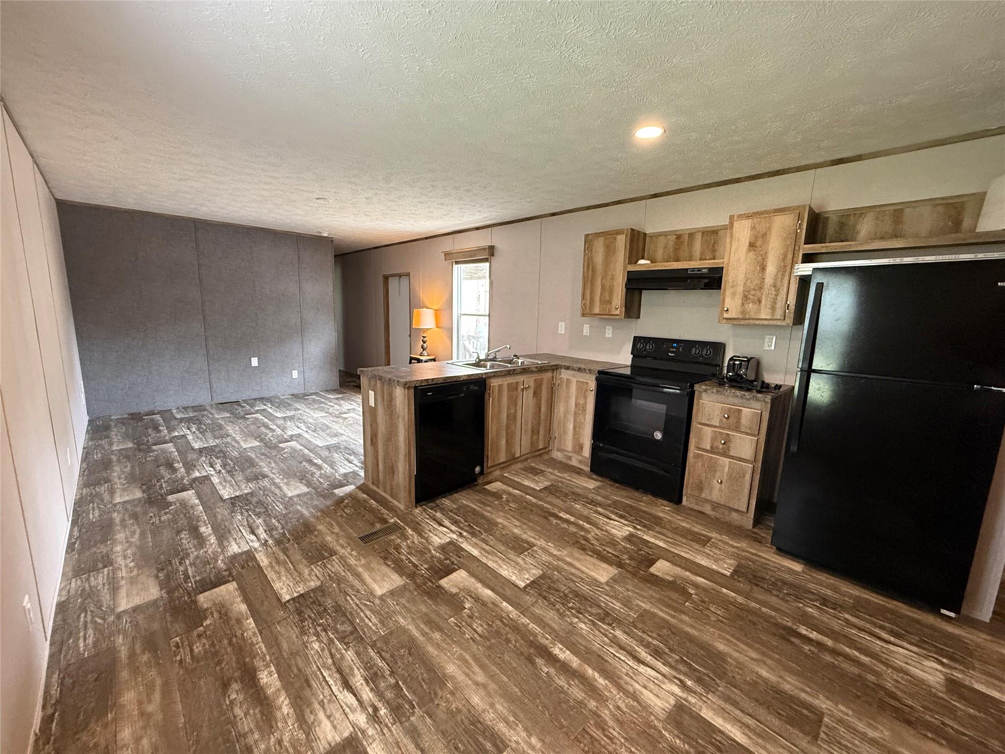 2243 County Road 130 3