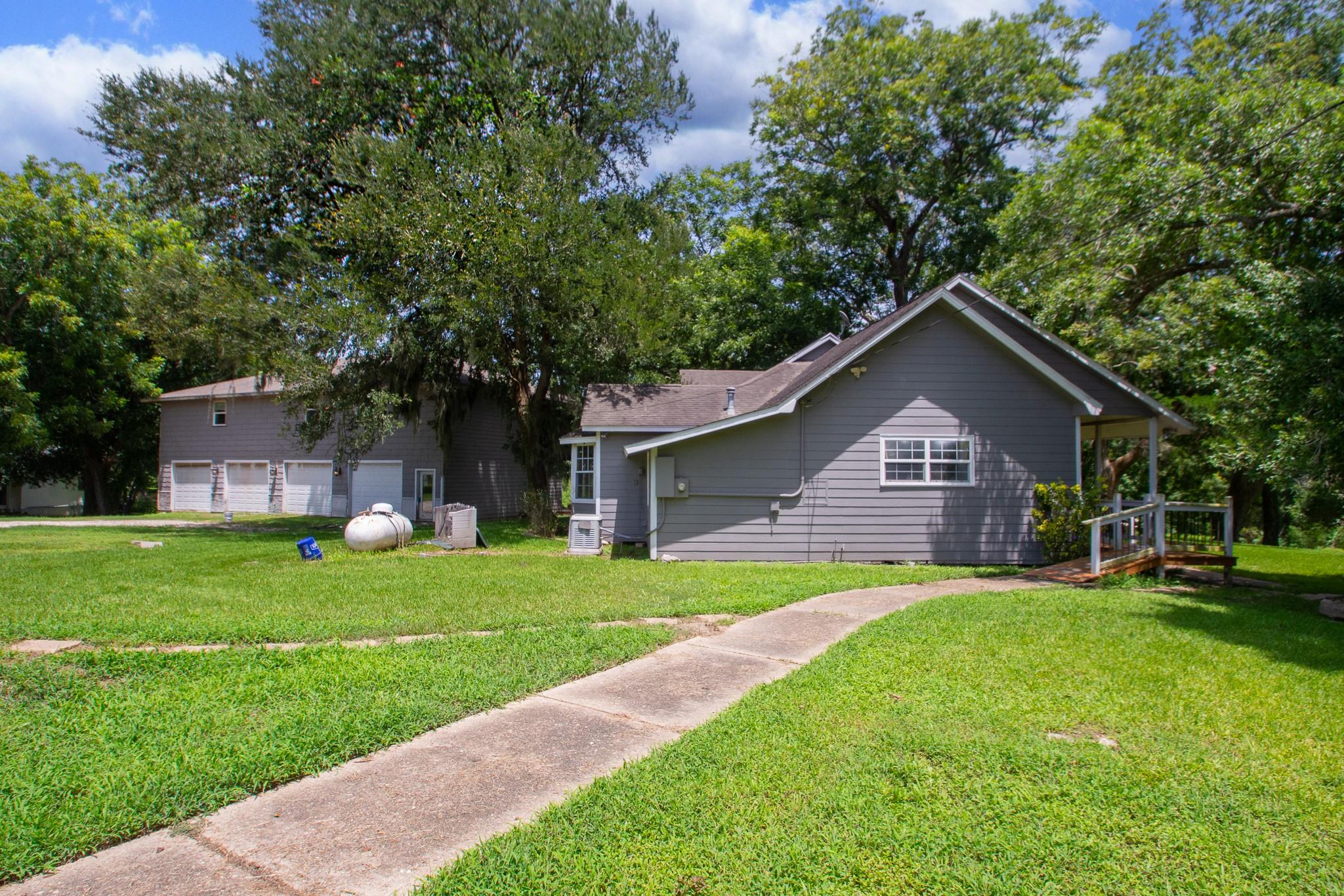 7807 N Fm 565 Road