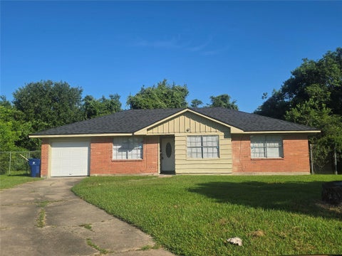 Photo of 7518 Hummingbird Lane, Texas City, TX 77591 (MLS # 24477667)