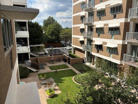Photo of 3614 Montrose Boulevard #300, Houston, TX 77006 (MLS # 79385538)