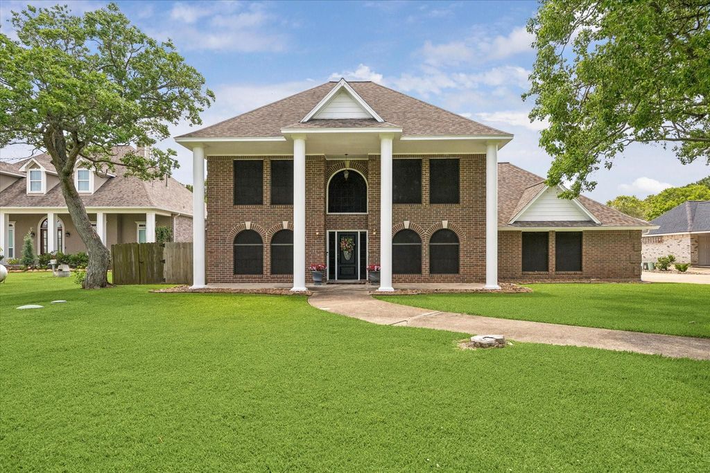 Photo of 6934 Plantation Drive, Baytown, TX 77523 (MLS # 93397085)