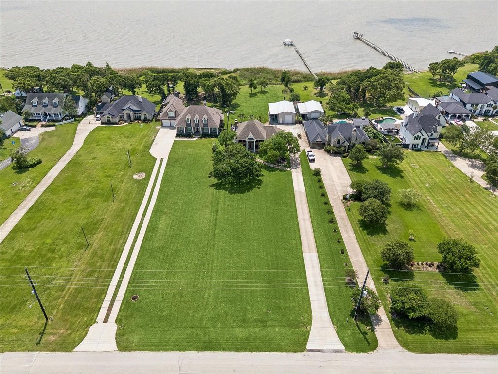 Photo of 6934 Plantation Drive, Baytown, TX 77523 (MLS # 93397085)