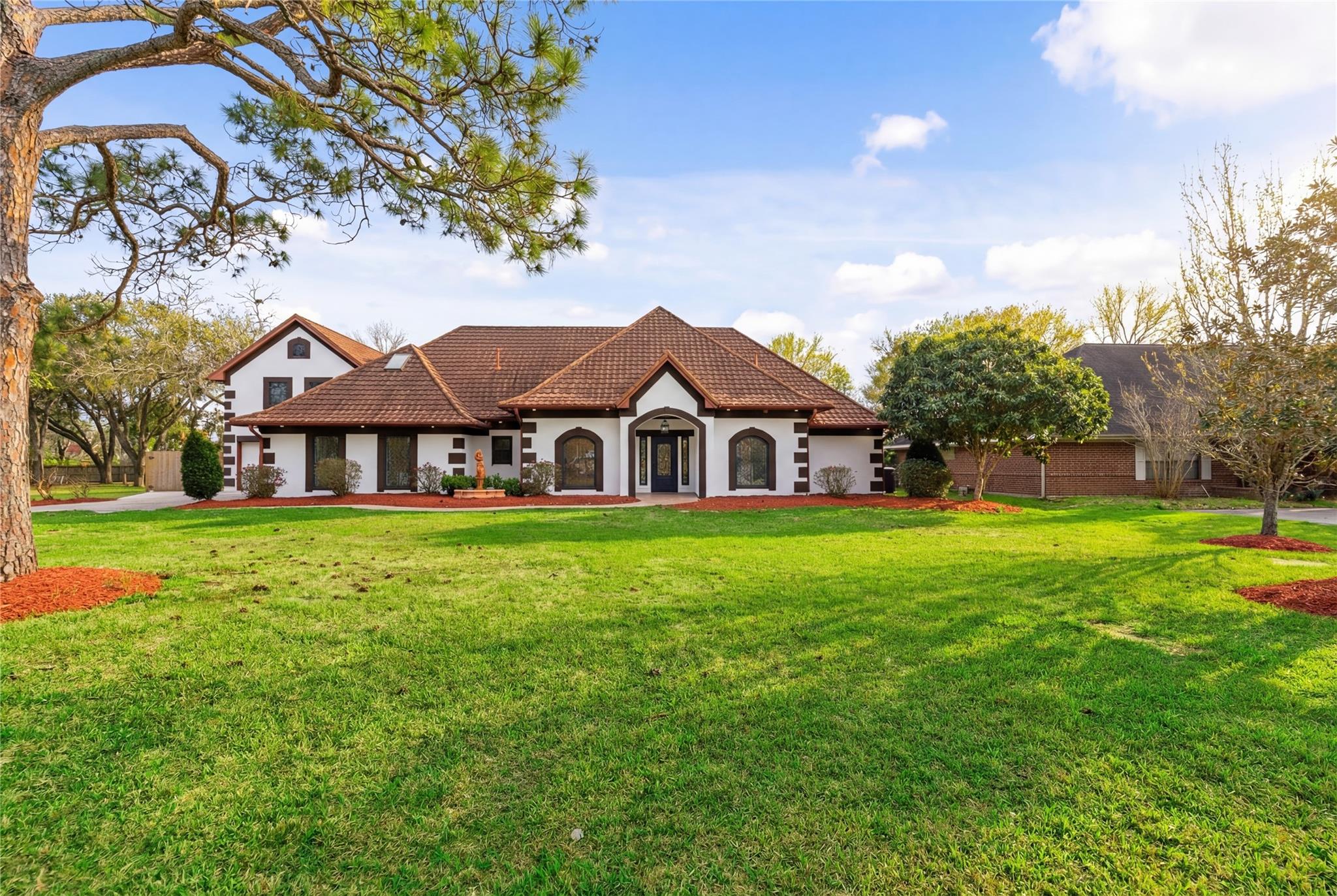 1205 Tall Pines Drive