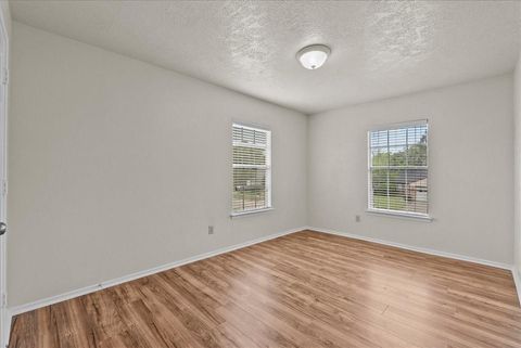 Tiny photo for 430 W Redway Lane W, Houston, TX 77598 (MLS # 4434496)