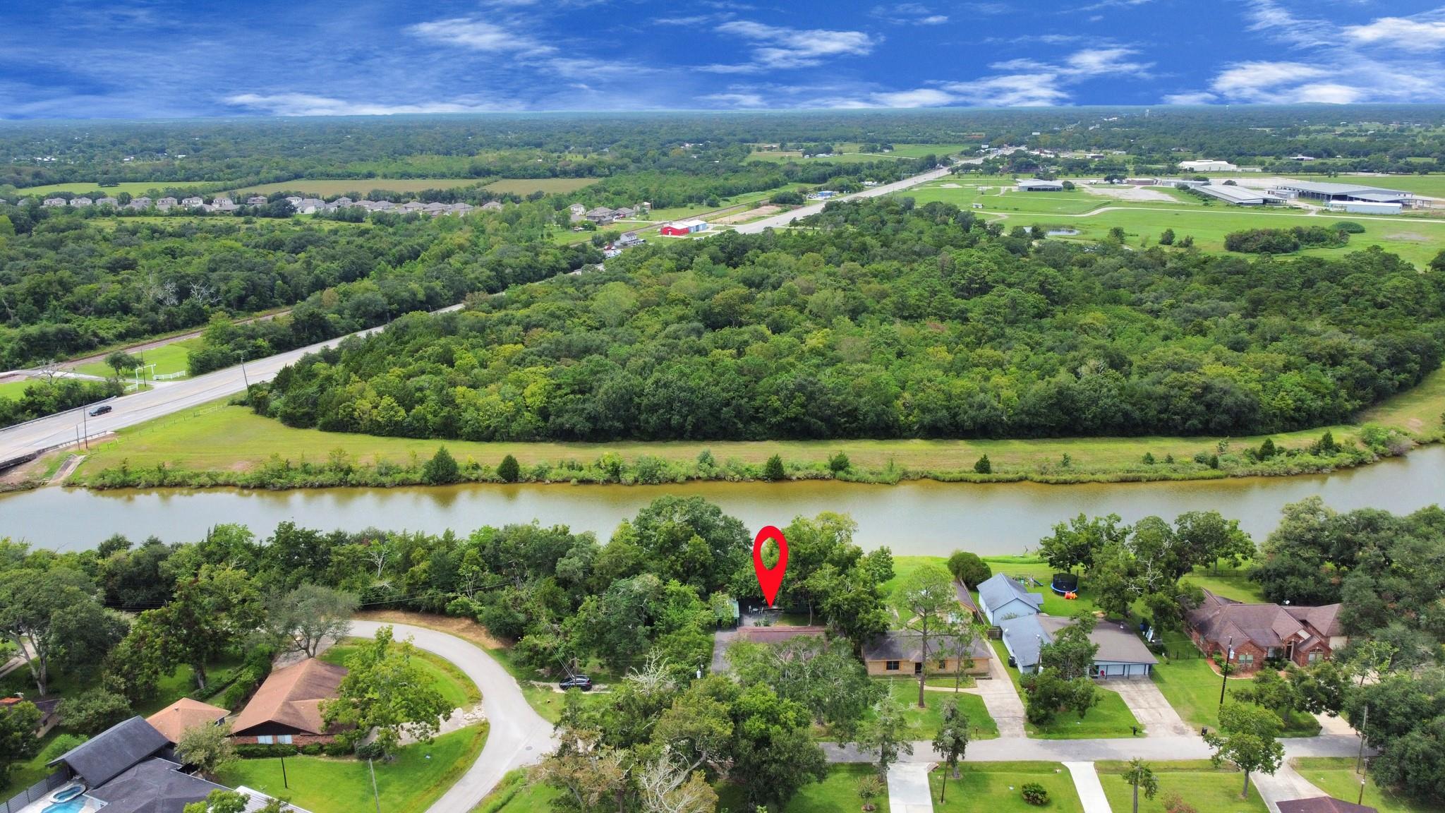 6122 Woodacres Drive