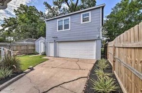 Photo of 5224 Leeland Street #A, Houston, TX 77023 (MLS # 29952045)