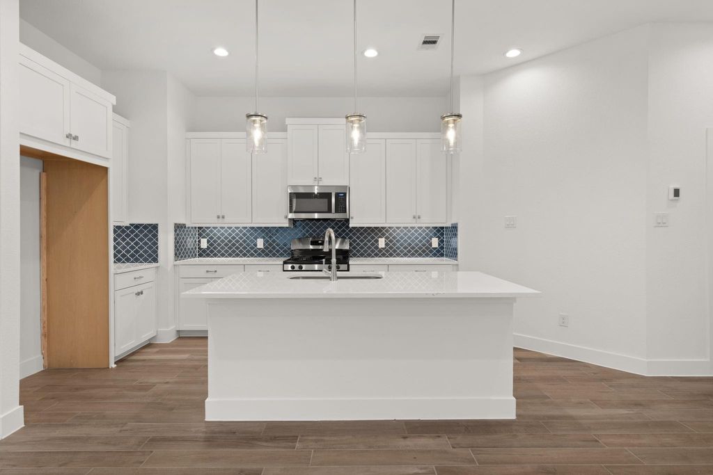 Photo of 12806 Meadow Wind Way, Conroe, TX 77302 (MLS # 93015038)