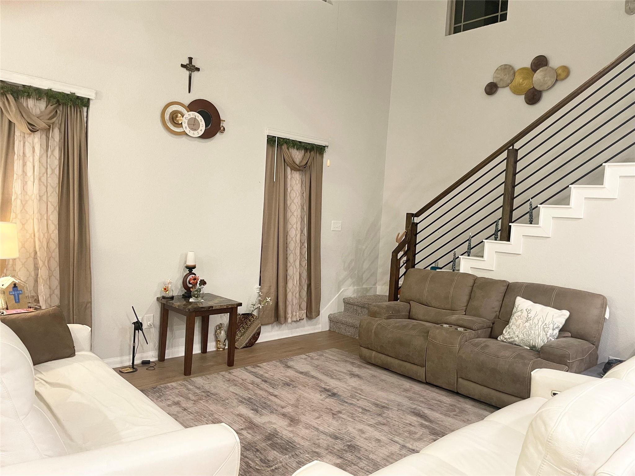 1055 Bluebonnet Trail