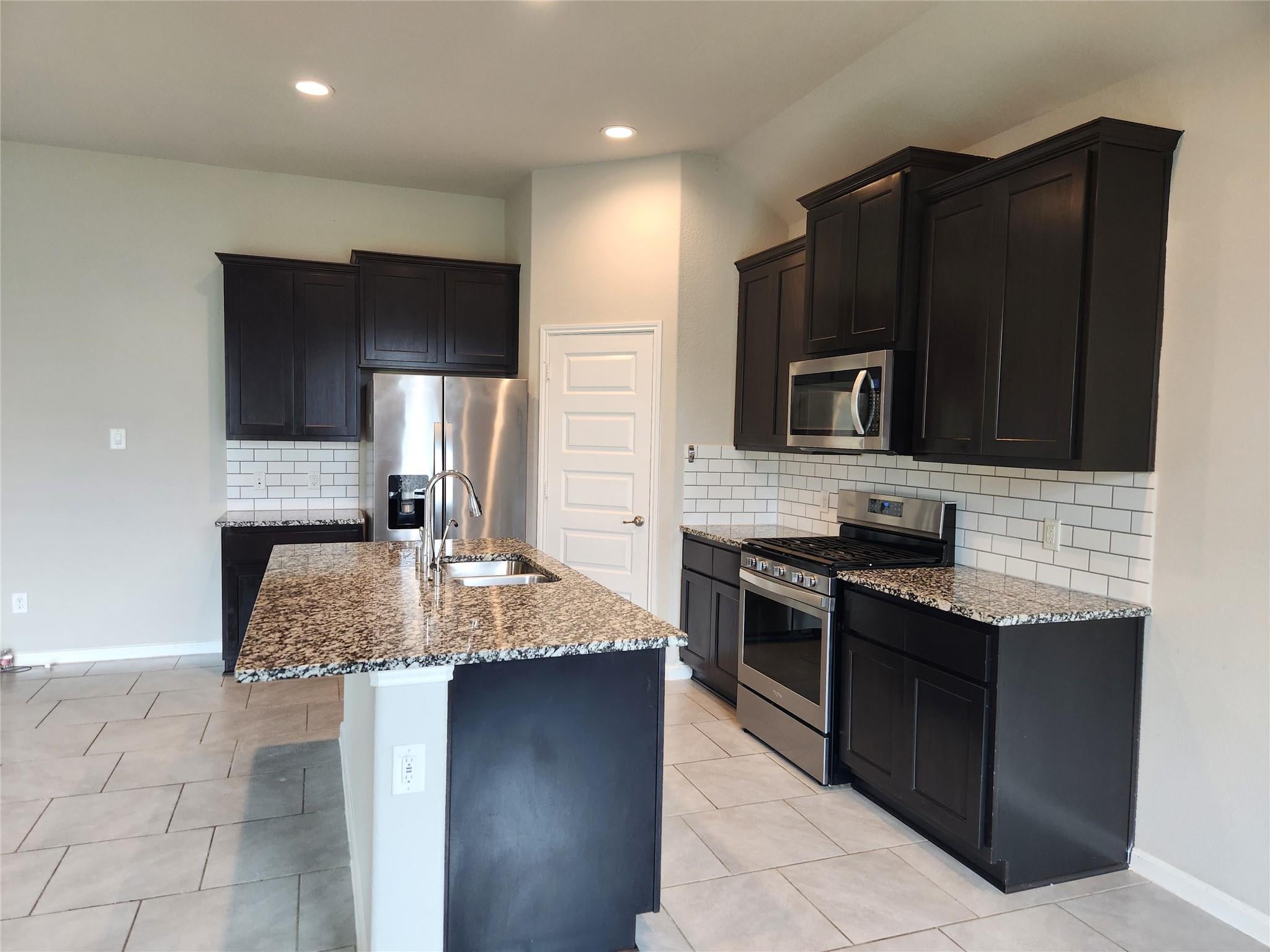 8519 Golden Field Drive