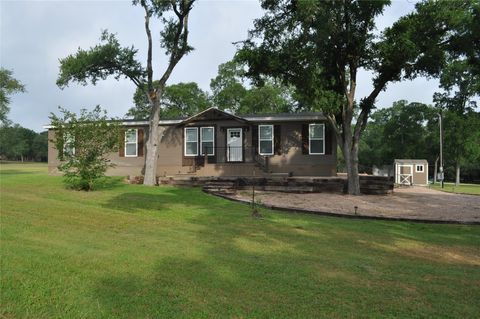 Photo of 280 Lakewood Circle, Brenham, TX 77833 (MLS # 98859559) Photo of 280 Lakewood Circle, Brenham, TX 77833 (MLS # 98859559)
