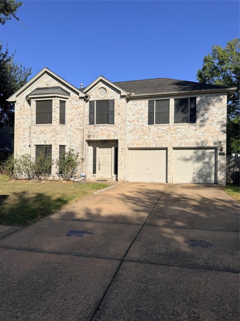 Photo of 232 N Ranch House Road, Angleton, TX 77515 (MLS # 71754134)