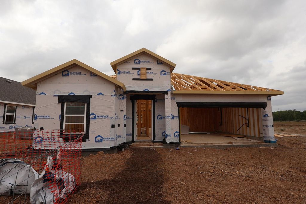 Photo of 7722 Jade Crest Drive, Angleton, TX 77515 (MLS # 92270886)
