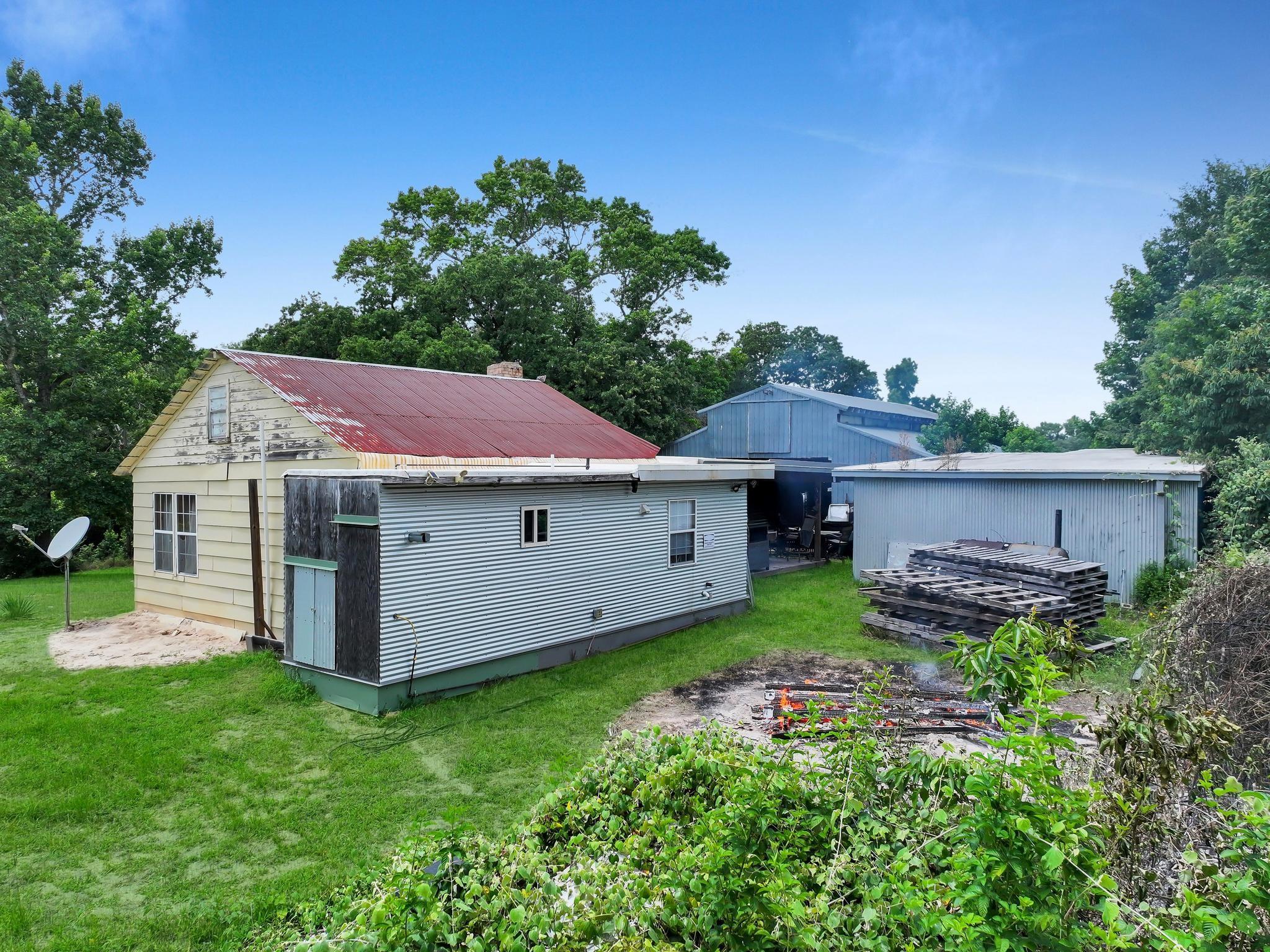 8323 County Road 292