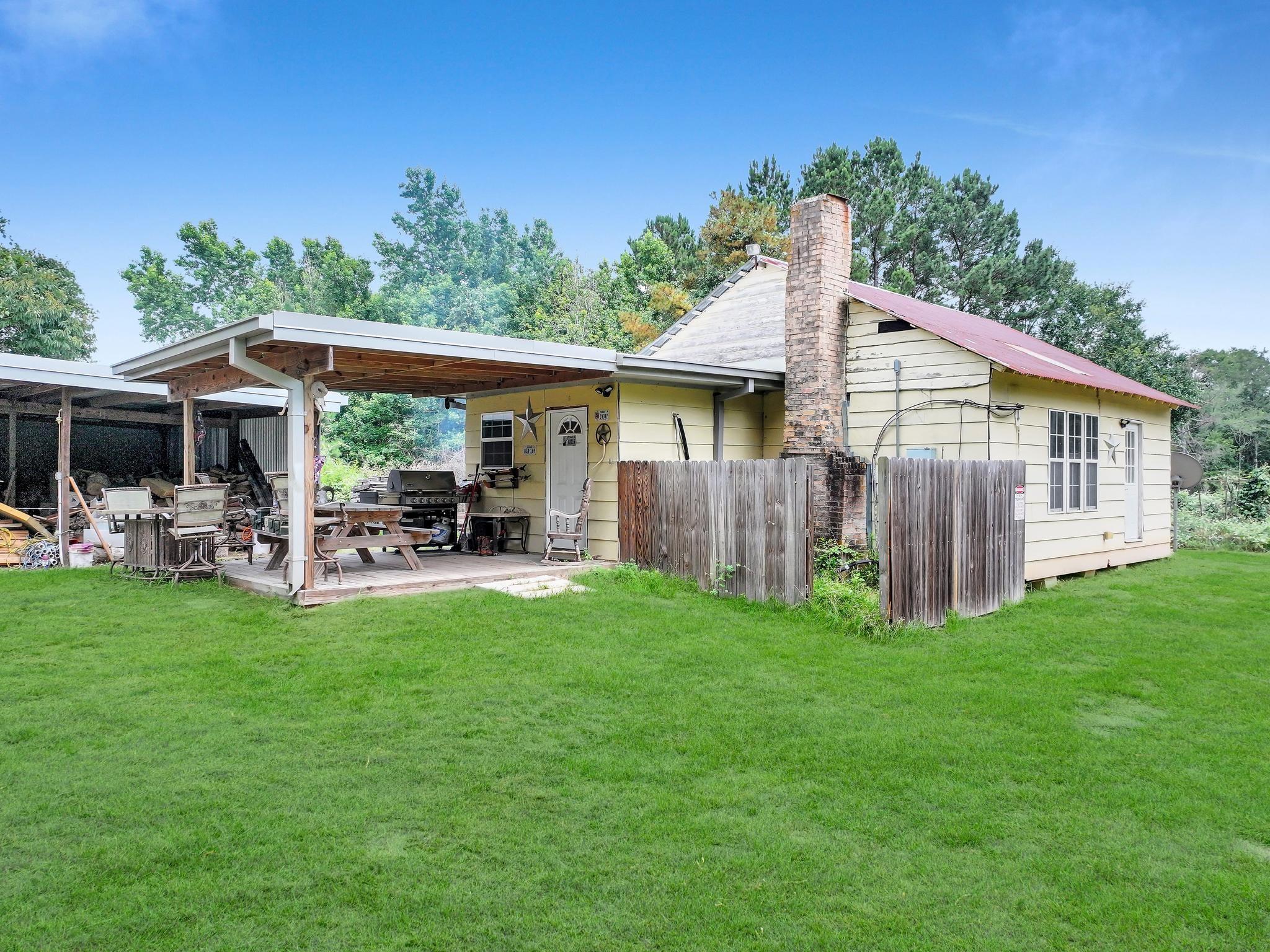 8323 County Road 292