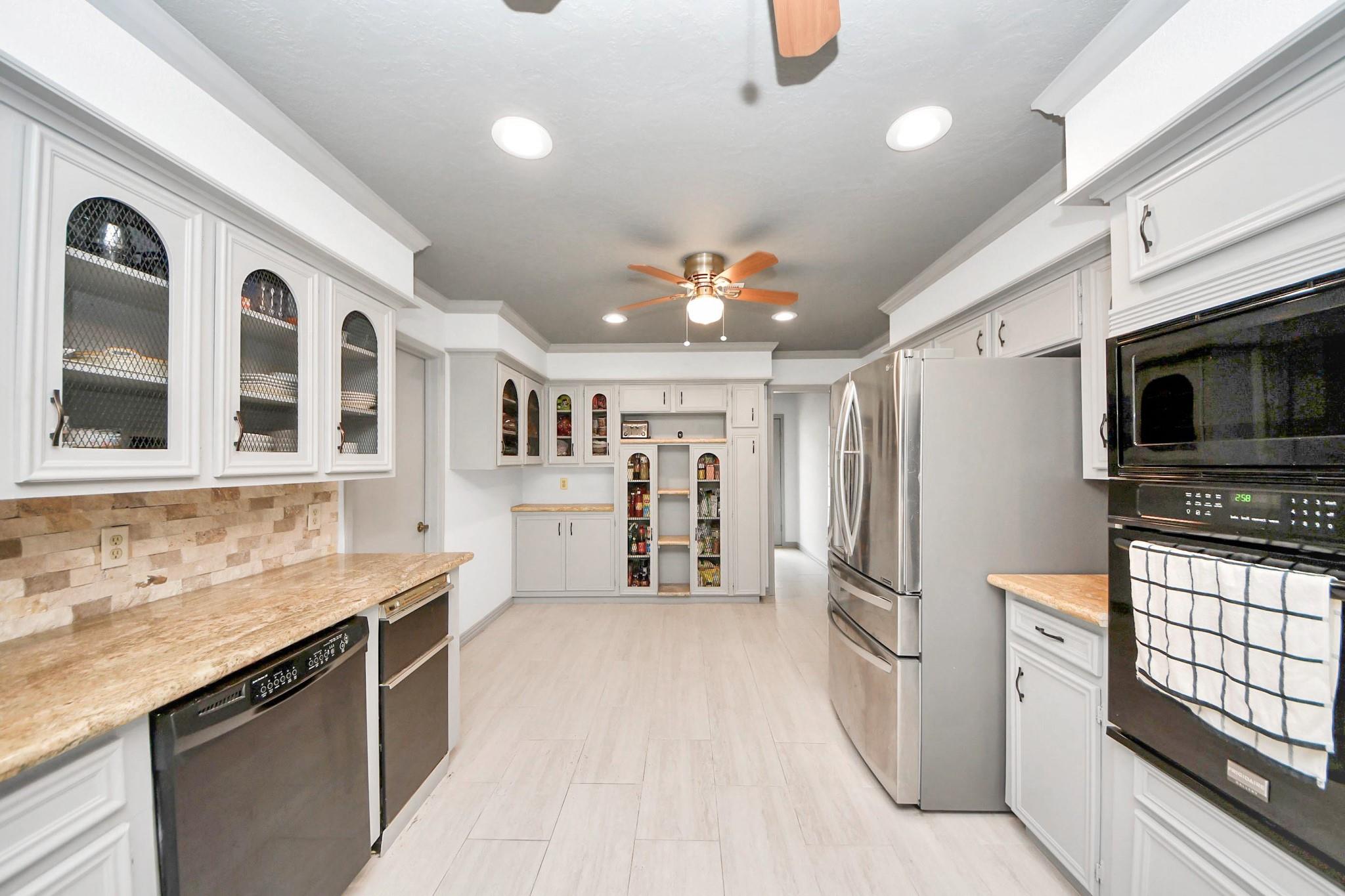 2514 Loganberry Circle