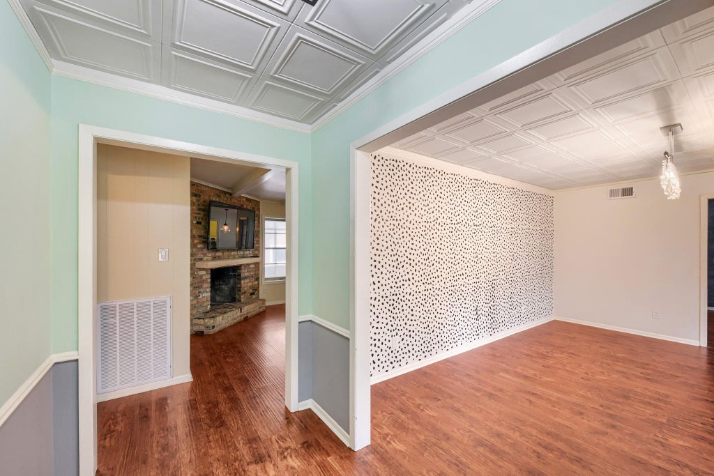 Photo of 5919 Greenmont Drive, Houston, TX 77092 (MLS # 58727521)