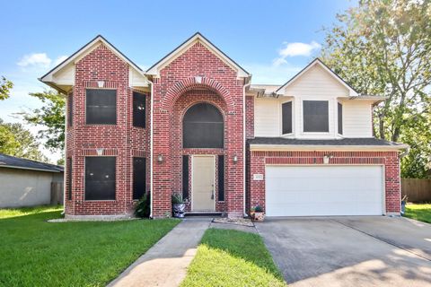 Photo of 1610 Evesham Drive, Houston, TX 77015 (MLS # 88765231)
