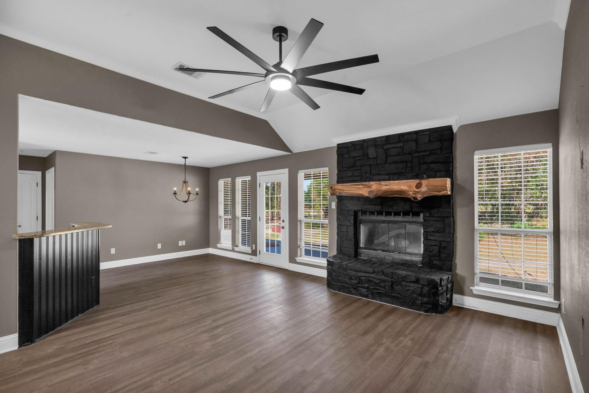 525 Peach Tree Road