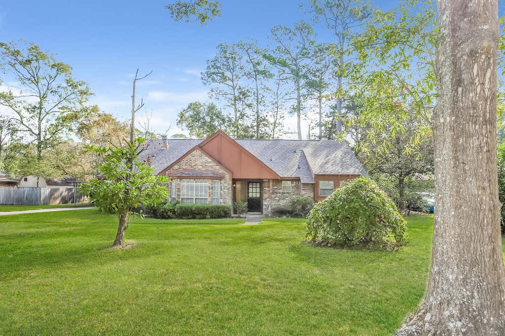 Photo of 26218 Maplewood Drive, Spring, TX 77386 (MLS # 38489396)