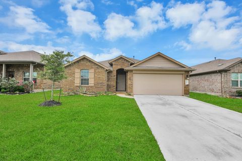 Photo of 8302 Rose Petals Lane, Rosharon, TX 77583 (MLS # 20916666)
